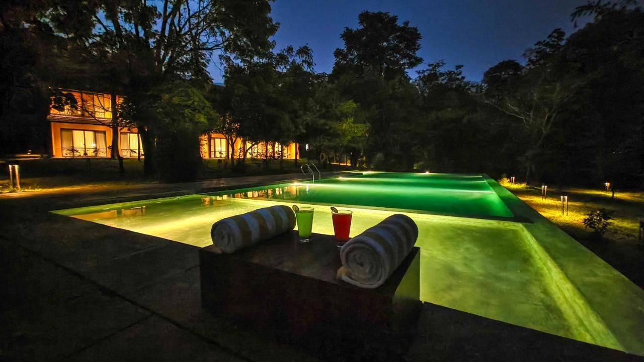 Klov Resort & Spa Wayanad Bagian luar foto