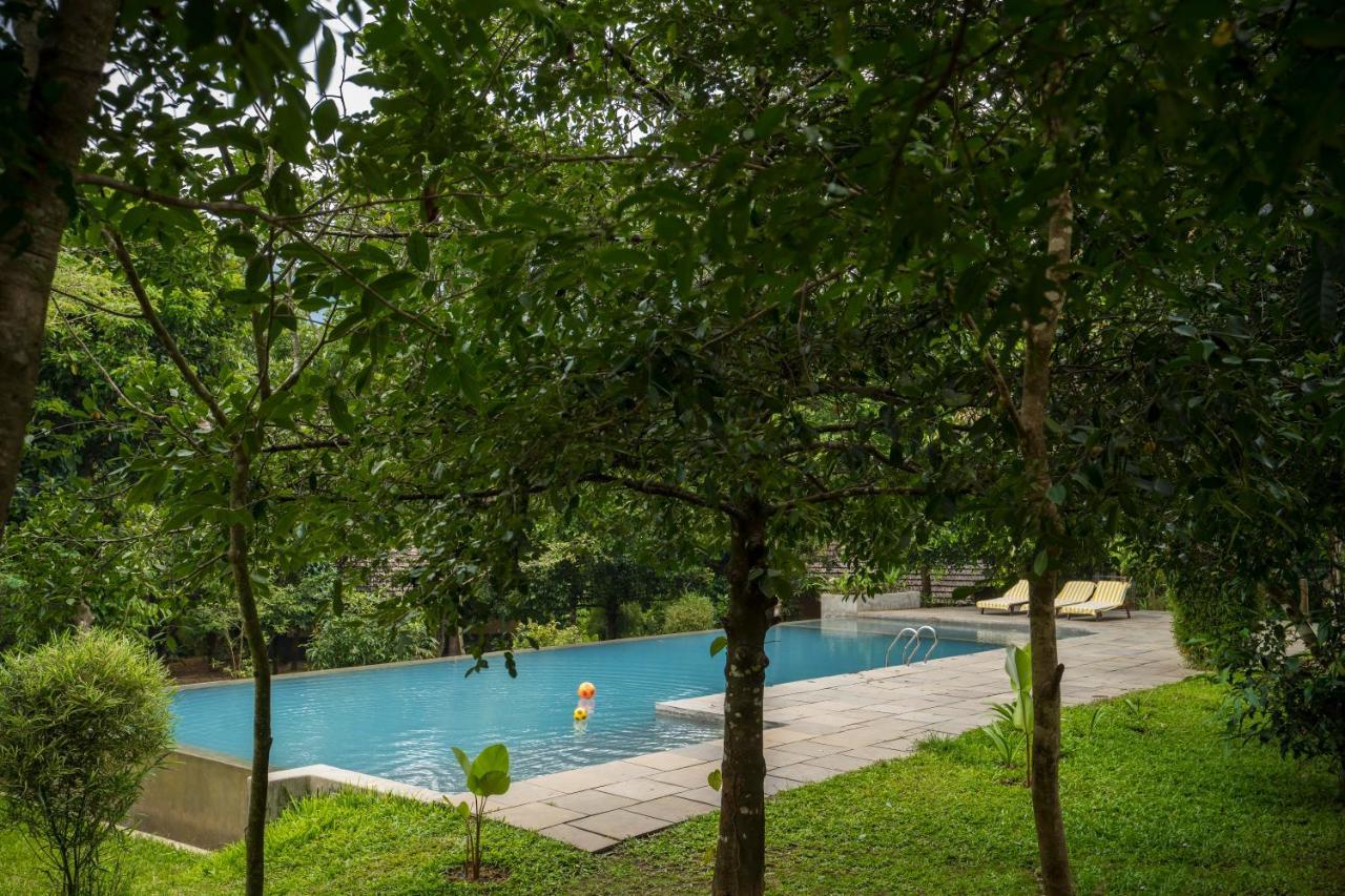 Klov Resort & Spa Wayanad Bagian luar foto